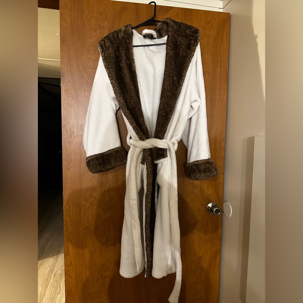 Cozy White Robe with Brown Accents